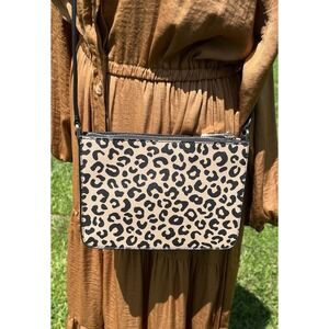 Kate Spade Darcy Slim Cheetah Leopard Crossbody‎ Tan Black 3 Compartment